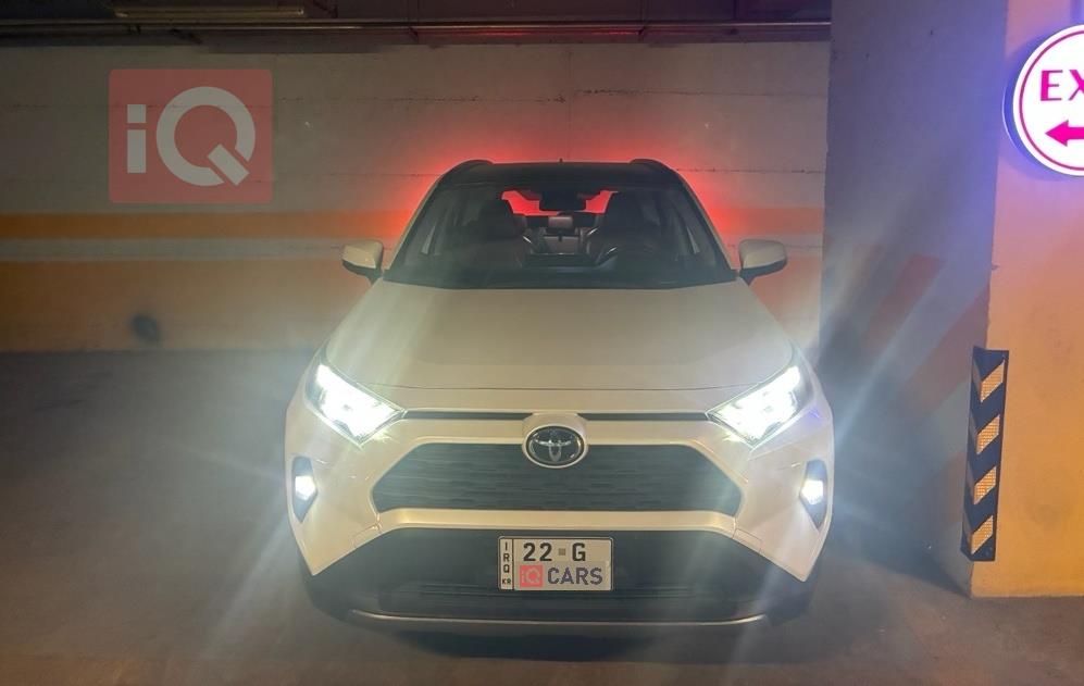 تويوتا راف 4